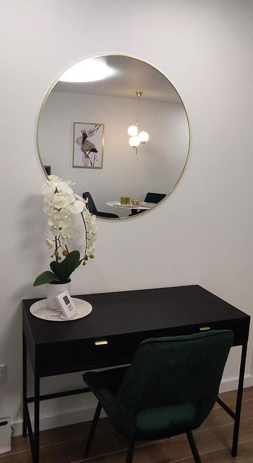 New J22, Free Private Parking, Terrace, Self Check-in Apartamento Kaunas