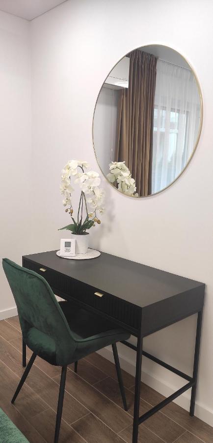 New J22, Free Private Parking, Terrace, Self Check-in * Kaunas
