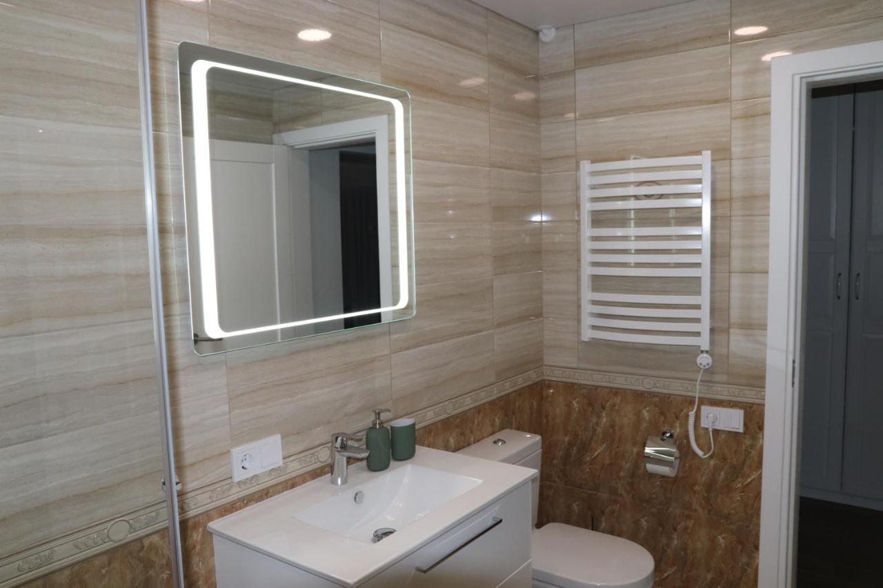 New J22, Free Private Parking, Terrace, Self Check-in